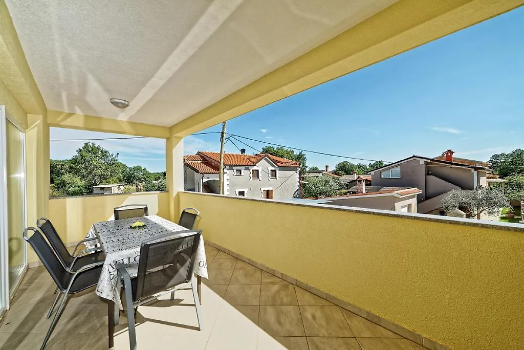 PUY Apartment Una