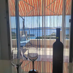https://apartment-zunabovic.hotels-in-trogir.com